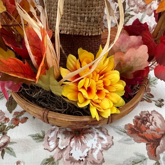 Scarecrow Fall Centerpiece - Picture 6 of 13